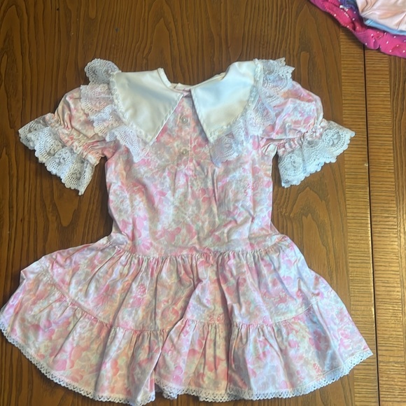 Roanna little girl size 4 pale pink and purple flowered dress - Picture 6 of 6